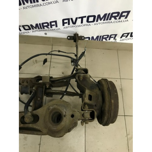 Балка подвески задняя комплектная Ford Focus 2 HB 2005-2010 1758060